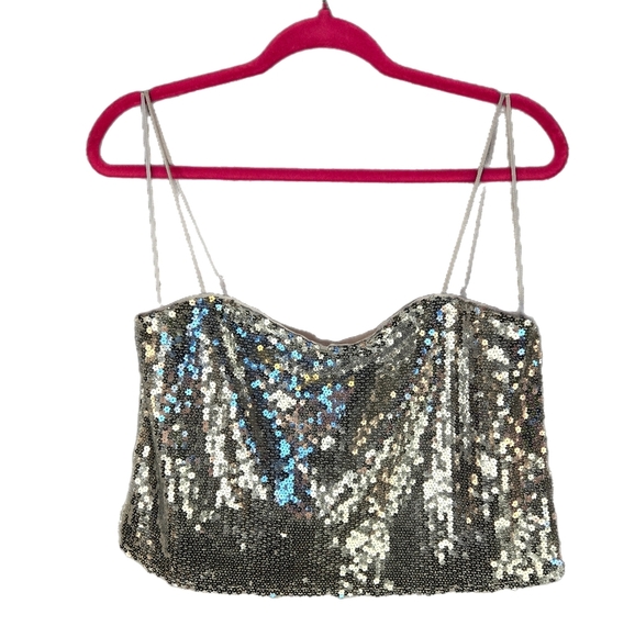 Astr The Label Womens Luxoria Top Sz M Adj. Spagetti Straps Sequined Cropped - Picture 1 of 10
